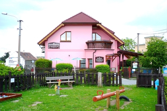 Penzion, Plzeň, Plzeň levné ubytování, restaurace a penzion U kostela