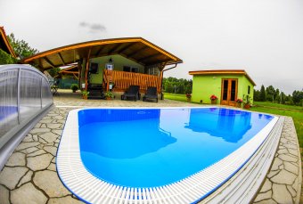 Třeboň a okolí - Chata "PROVENCE" k pronajmutí s vyhřívaným bazénem. Třeboň a okolí - Chata "PROVENCE" k pronajmutí s vyhřívaným bazénem.