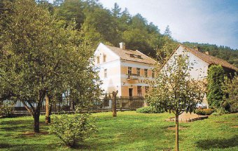 Chata / Chalupa, Křivoklát, Chalupa "Bývalá Lékárna" obec Křivoklát Chata / Chalupa, Křivoklát, Chalupa "Bývalá Lékárna" obec Křivoklát