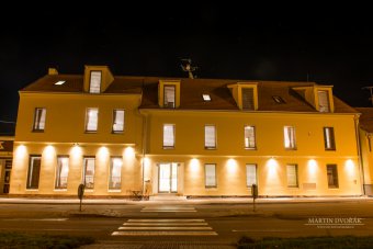 Hotel, Valtice, Hotel Besední dům