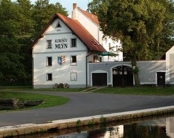 Penzion, Strakonice, Penzion Kubešův mlýn