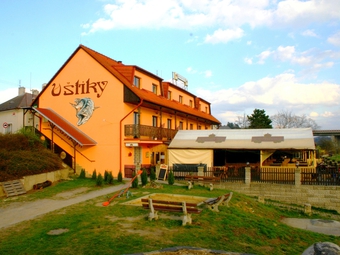 Ubytování a svatby Beroun, firemní akce v Berouně s ubytováním v penzionu U štiky Ubytování a svatby Beroun, firemní akce v Berouně s ubytováním v penzionu U štiky