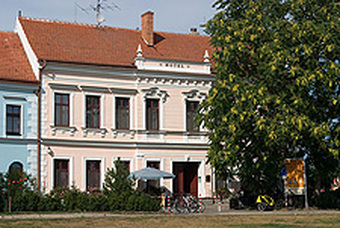 Hotel, Drnholec, Hotel Drnholec