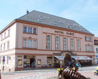 Hotel, Jičín, Hotel Paříž