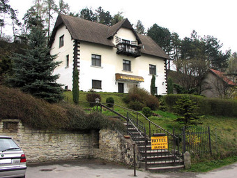 Hotel, Liběchov, Hotel Aveco