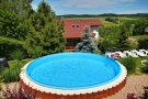 Chalupa s bazénem (www.ubytovani-aktualne.cz)